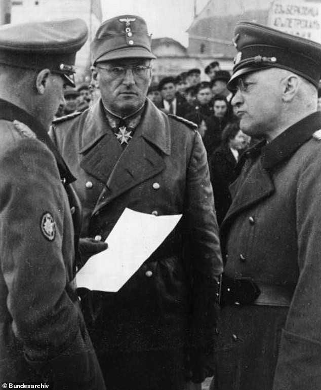 Sở dĩ bức điện tín này được nhiều người quan tâm là vì nó rất đặc biệt. Cụ thể, nhà độc tài Hitler đã gửi bức điện tín này cho một trong những vị tướng thân cận và hết mực trung thành là Field Marshal Ferdinand Schörner. Schörner luôn thúc giục Hitler sớm rời khỏi thủ đô Berlin khi tình hình ngày càng bất lợi cho phát xít Đức.