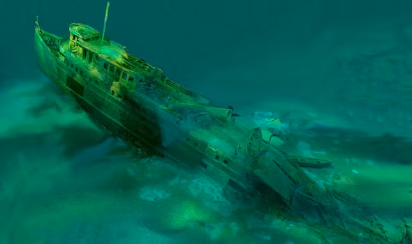 Các thủy thủ thời xưa tin rằng, khi một con tàu đổi tên so với ban đầu thì nó hoặc người chủ sẽ vướng phải lời nguyền nghiệt ngã và gặp những điều xui xẻo.