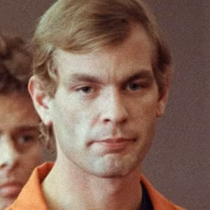 Không chỉ sát hại dã man các nạn nhân, Jeffrey Dahmer còn bệnh hoạn tới mức "quan hệ" với tử thi.