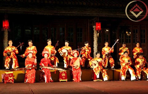 Nhã nhạc được trình diễn trong các cuộc tế, lễ cung đình như tế giao, tế miếu, lễ đại triều, thường triều... dưới triều nhà Nguyễn.