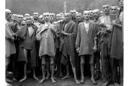 Chó cắn, điện giật, đánh đập phạm nhân khiến họ gãy tay chân... là những thủ đoạn tra tấn tàn khốc của Klaus Barbie.