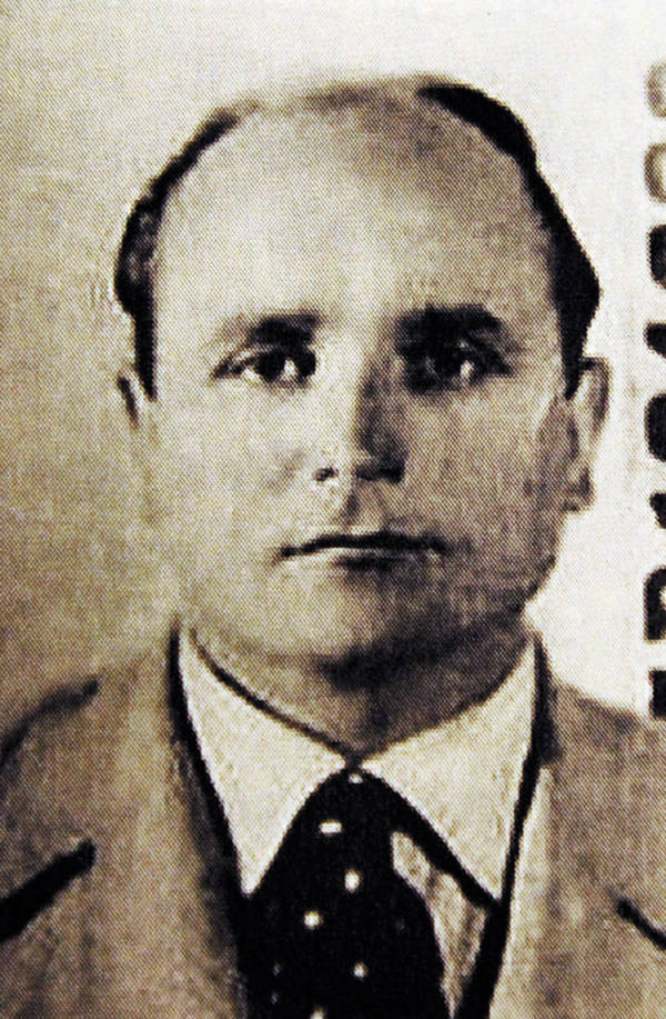 Klaus Barbie bị người đời căm ghét, chửi rủa khi gây ra hàng loạt tội ác kinh hoàng chống lại con người khi làm việc cho chính quyền Hitler.