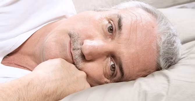 Trước sự việc này, các chuyên gia đã thực hiện các nghiên cứu nhằm tìm ra nguyên nhân khiến một số người ngủ không nhắm mắt.