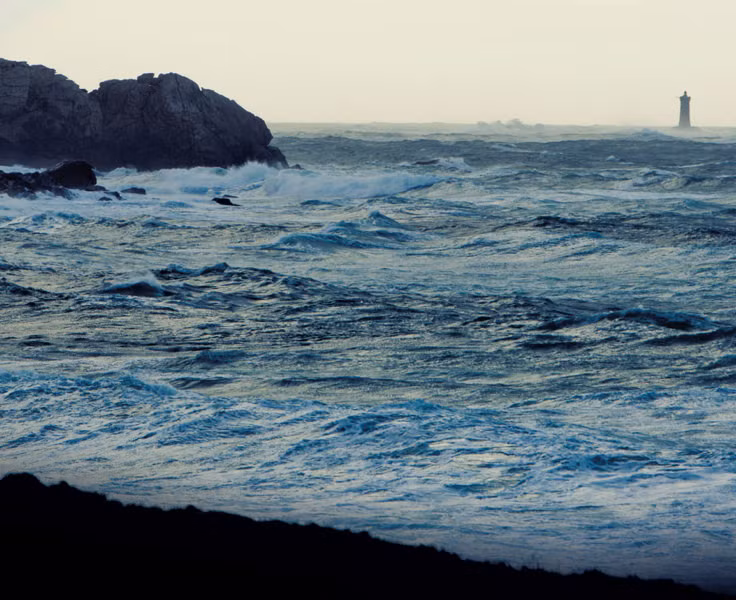 Dù tách nhau ra khá xa nhưng chúng lại có thể sát nhập lại để trở thành một hòn đảo nguyên vẹn như ban đầu.