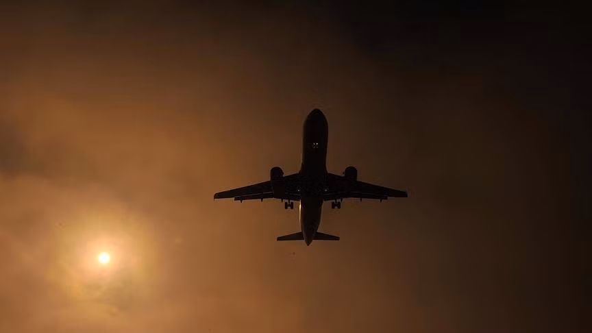 Tuy nhiên, dù đã tổ chức cuộc tìm kiếm cứu hộ cứu nạn trên quy mô lớn nhưng giới chức trách vẫn không tìm ra chuyến bay số 914.