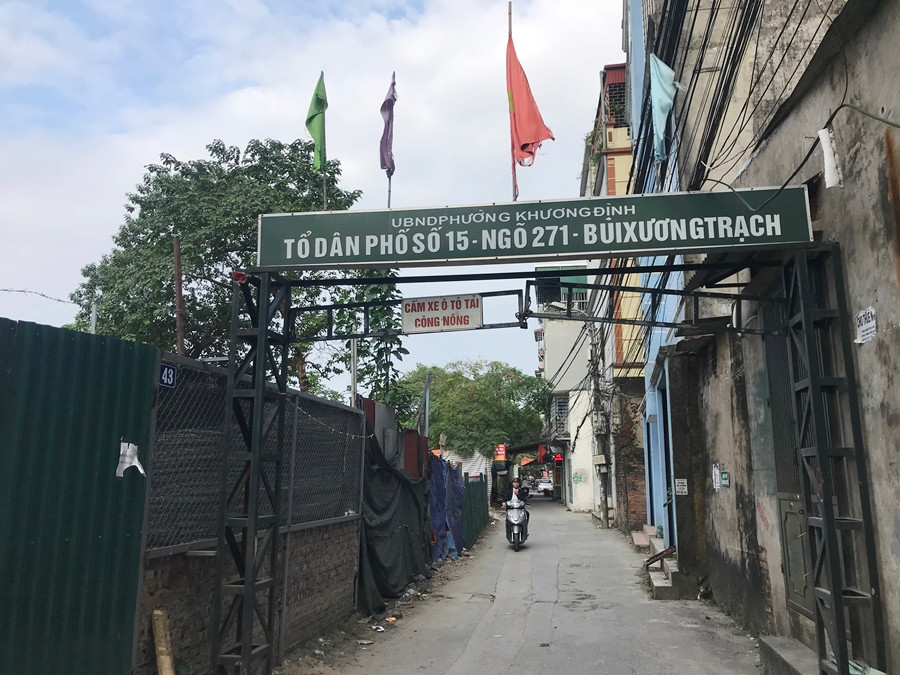 Hang loat cong trinh xay dung trai phep tren dat nong nghiep o Khuong Dinh - Ha Noi?