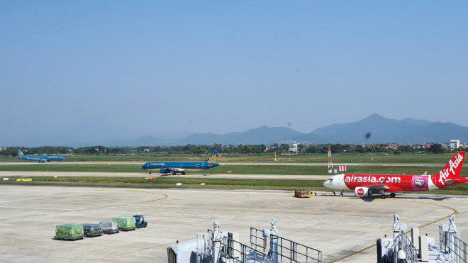 Nu dai uy cong an nao loan san bay va loat su co hang khong nam 2019-Hinh-5