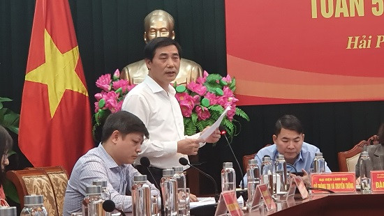 Ông Nguyễn Kim Pha, Chánh văn phòng UBND TP. Hải Phòng cung cấp thông tin trả lời báo chí
