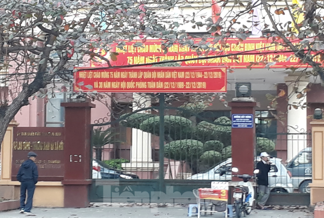 Nhieu can bo o Thai Binh bi khoi to vi moi gioi va nhan hoi lo