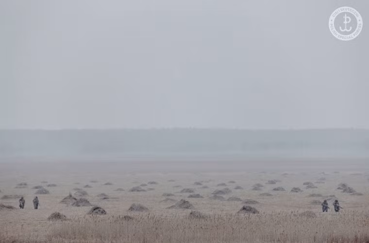 Trở thành một tay súng bắn tỉa, không chỉ tài thiện xạ phải tốt, mà khả năng ngụy trang cũng phải xuất sắc. Kết hợp hoàn hảo 2 điều này mới cơ bản hoàn thành nhiệm vụ.
