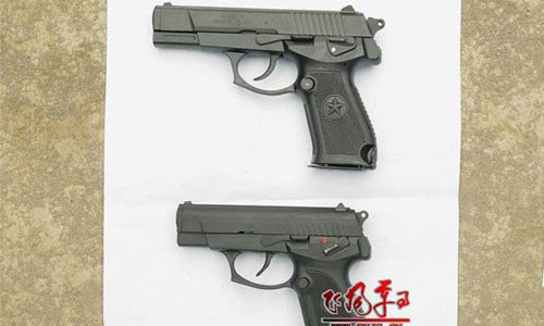 Súng lúc CF07 là biến thể của khẩu QSZ-92 với việc cải tiến một số bộ phận làm bằng vật liệu chống ăn mòn.