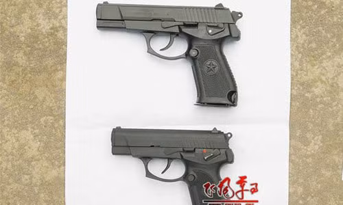 Súng lúc CF07 là biến thể của khẩu QSZ-92 với việc cải tiến một số bộ phận làm bằng vật liệu chống ăn mòn.