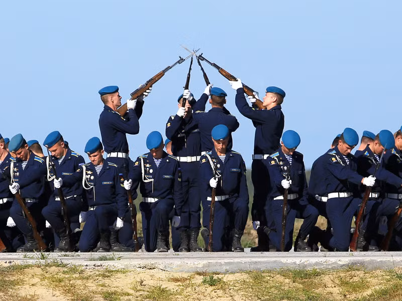 Gay can man quyet dau giua linh du Nga va Trung Quoc-Hinh-2