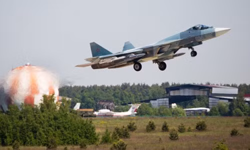 Tiem kich tang hinh Su T-50 