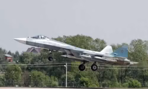 Tiem kich tang hinh Su T-50 