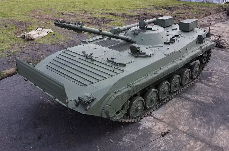 Màu sơn ngụy trang mới của BMP-1KSh sau khi hoàn tất.