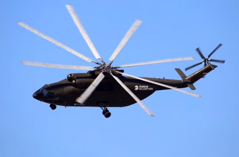 Biến thể trực thăng vận tải đa năng hạng nặng Mi-26T2 trình diễn tại MAKS-2015.