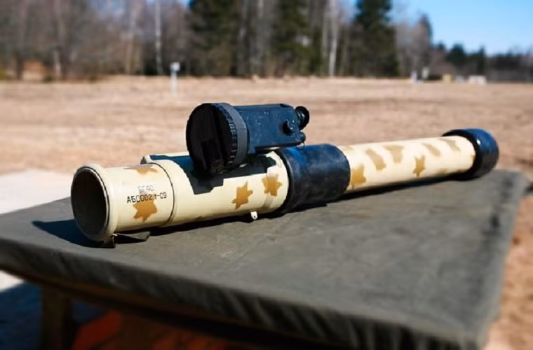 Súng chống tăng RPG-32 được trang bị nhiều loại đầu đạn khác nhau như PG-32V tandem HEAT hoặc đạn nhiệt áp TBG-32V với tầm bắn hiệu quả lên tới 700m và có thể được triển khai nhanh chỉ trong vài giây trong mọi điều kiện tác chiến.