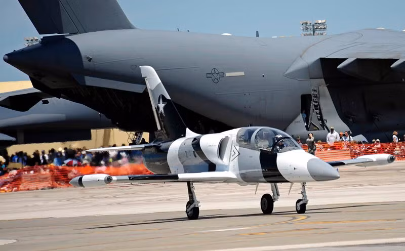 My tham gia nang cap may bay L-39 Viet Nam co dung-Hinh-2