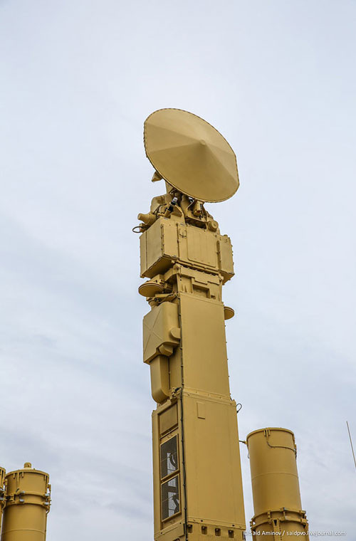 Hệ thống tên lửa Antey 2500 có thể đồng thời tấn công 24 mục tiêu khí động học, hoặc đồng thời tấn công 16 quả tên lửa có tiết diện radar phản xạ hiệu quả dưới 0,02 mét vuông và tốc độ bay 4.500m/giây.