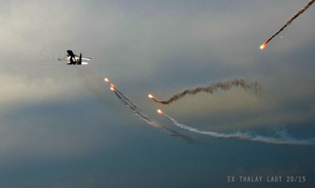 Chiến đấu cơ Su-30MKM cũng góp mặt tập trận trên Biển Đông.