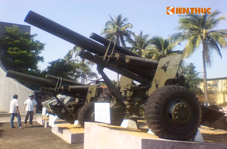Dàn pháo M114 155mm được quân và dân Quân khu 5 tịch thu được từ Quân đội Pháp tại chiến trường An Khê vào năm 1954.