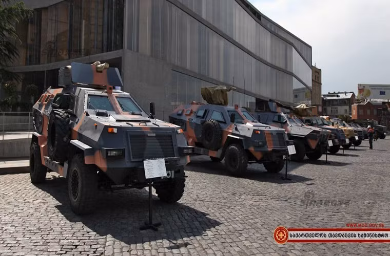 Didgori 1 4x4 là một trong những dòng xe bọc thép thế hệ mới do Trung tâm nghiên cứu khoa học công nghệ quân sự Delta của Gruzia phát triển với nhiều biến thể khác nhau.