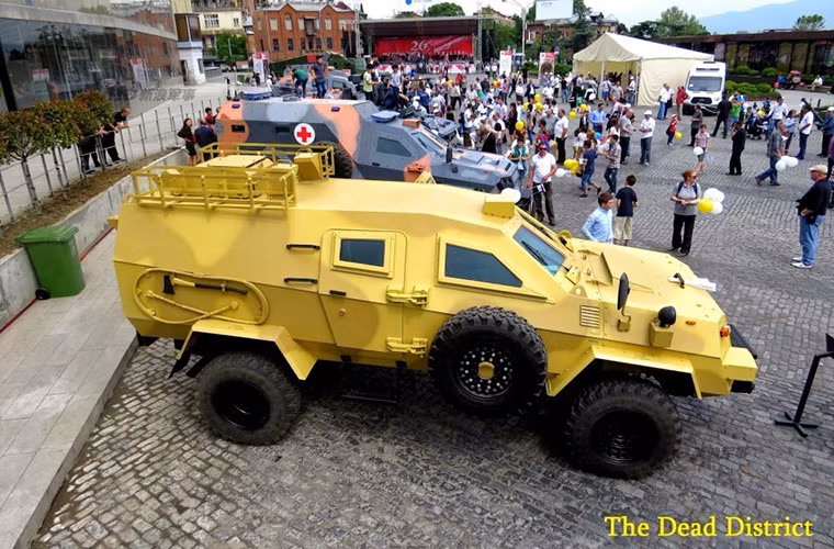 Một số biến thể khác của xe thiết giáp Didgori 1 được Quân đội Gruzia giới thiệu.