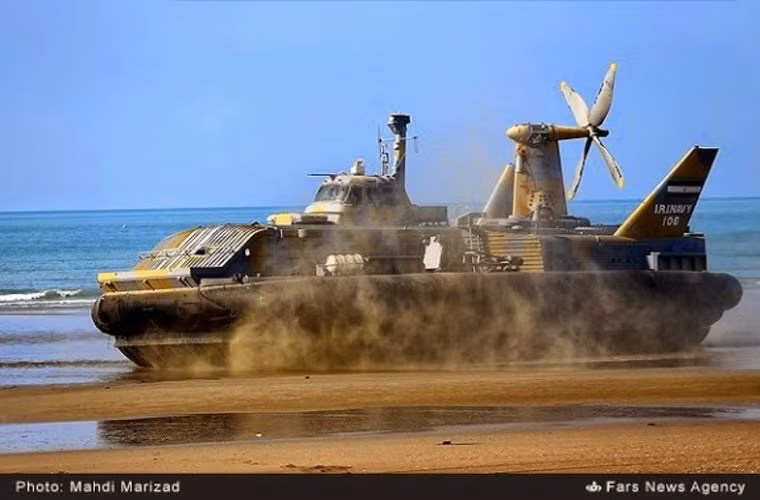 Tàu đệm khí BH7 Mk5 Wellington.