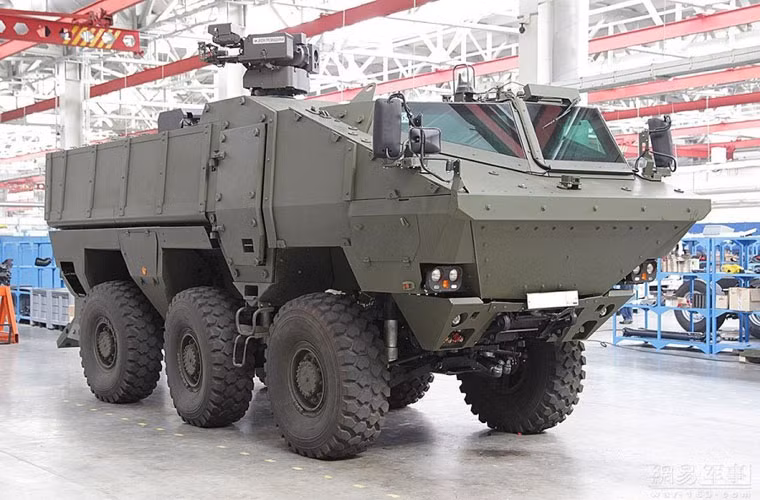 Xe thiết giáp chở quân Typhoon-K do công ty KamAZ Nga sản xuất cho nhiệm vụ chở quân trên chiến trường. Chiếc xe có chiều dài 8,99m, rộng 2,55m, cao 3,1-3,2m.