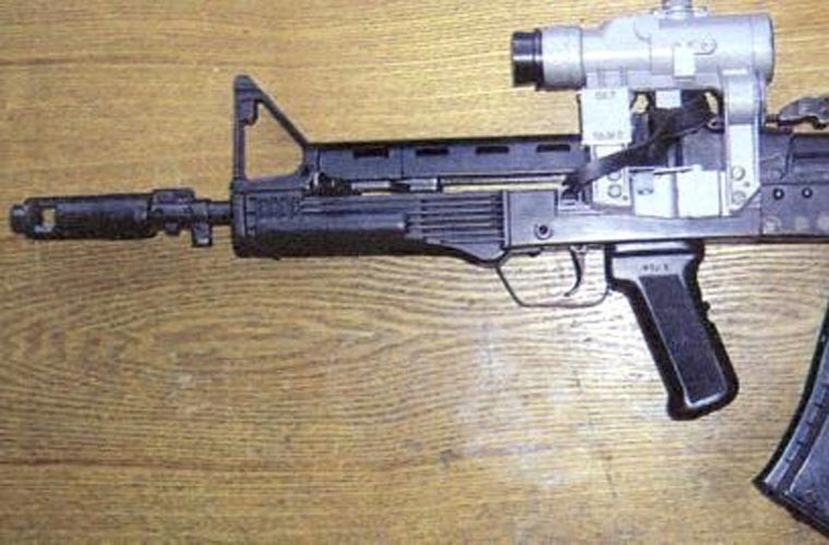 Một số nguồn tin cho biết, hiệu suất chiến đấu của Vepr chỉ gần tương đương chứ không vượt quá súng trường AK-74 như nhà sản xuất quảng cáo.