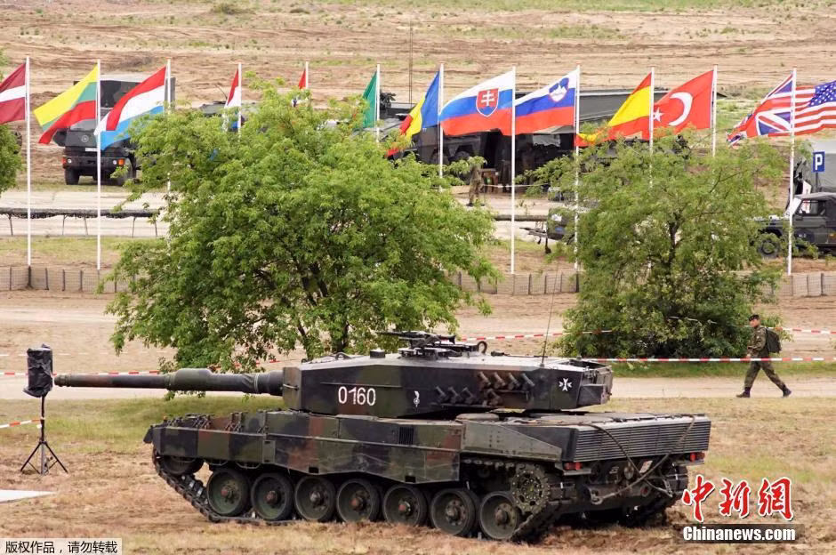 Muc kich NATO tap tran du doi “sat suon” Nga