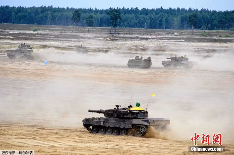 Muc kich NATO tap tran du doi “sat suon” Nga-Hinh-2