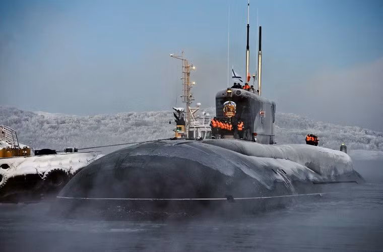 Trước đó tàu ngầm Vladimir Monomakh đã trải qua một loạt cuộc thử nghiệm công năng chiến đấu.