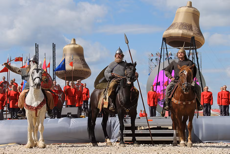 Bắt đầu từ ngày 2/8, hai phần thi quan trọng của cuộc thi quân sự quốc tế sẽ diễn ra gồm cuộc thi tìm ra vua tăng và cuộc thi biểu diễn trên không. Dự kiến đây sẽ là hai phần thi kịch tính và hấp dẫn nhất tại hội thao quốc tế năm nay tại Nga.