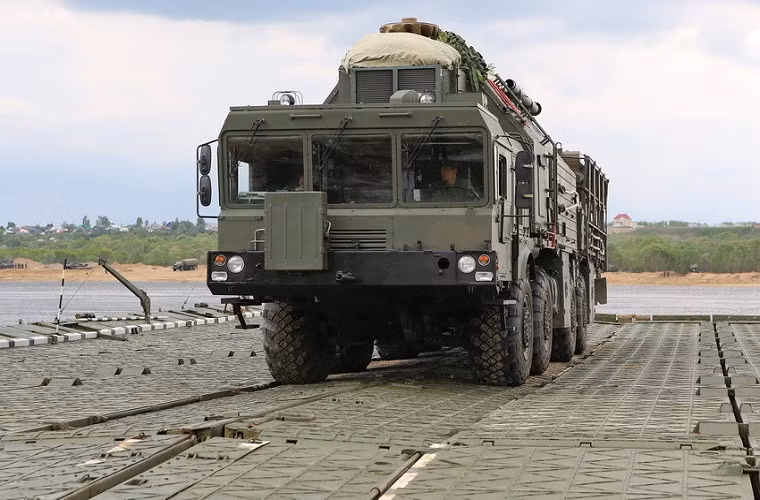 Hiện tại số lượng tổ hợp hổ trợ kỹ thuật 15M69 MIOM đang được trang bị cho Quân đội Nga là khá hạn chế do một số nguyên nhân khác nhau.