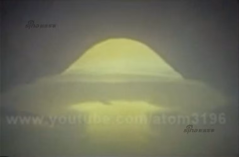 Trong suốt giai đoạn từ năm 1964 đến tận năm 1999, Quân đội Trung Quốc đã tiến hành thử nghiệm vũ khí hạt nhân đến con số 45 lần ngang ngửa nhiều cường quốc hạt nhân trên thế giới.