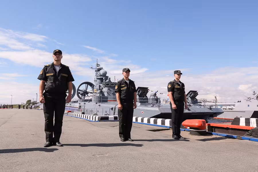 Tàu đổ bộ đệm khí Project 12322 Zubr Nga tham gia triển lãm.