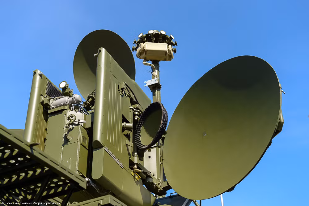 Phía Nga cho biết, Krasuha-4 có sức mạnh "khùng", đánh chặn được đa mục tiêu.