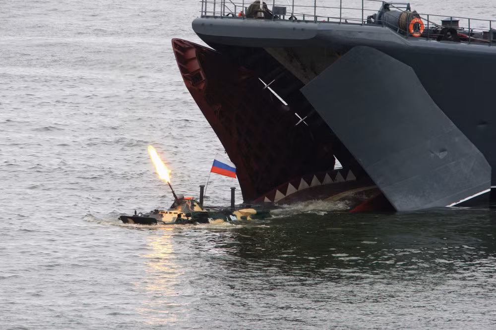 Từ tháng 3/1918 đến năm 1935, Hạm đội Baltic được đặt tên là Lực lượng Hải quân Baltic. Trong hai cuộc thế chiến, hạm đội này cũng đã nhận được nhiều chiến hạm mới. Hạm đội cũng là cơ sở khai sinh ra Hạm đội Thái Bình Dương và Hạm đội biển Bắc của Hải quân Nga ngày nay.