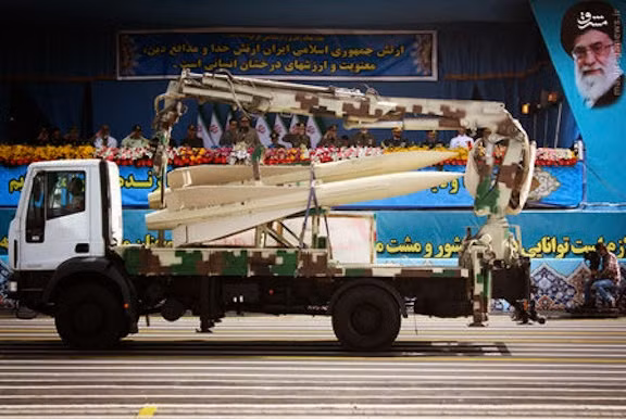 Xe chở - tiếp đạn của hệ thống Mersad.