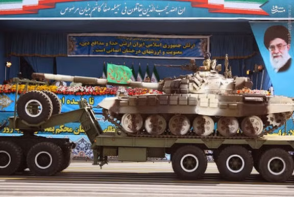 Còn đây là xe tăng chiến đấu chủ lực T-72S cũng thuộc Lữ đoàn Thiết giáp NEZAJA.