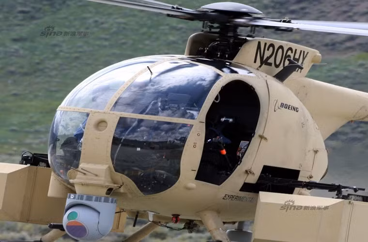 Xét về thiết kế, MH-6M tương tự phiên bản có người lái MH-6 trước đó do MD Helicopters phát triển. Tuy nhiên nó lại được Boeing nâng cấp với việc trang bị hệ thống lái tự động và hệ thống cán cứu thương hai bên máy bay có thể mang theo tối đa hai binh sĩ.