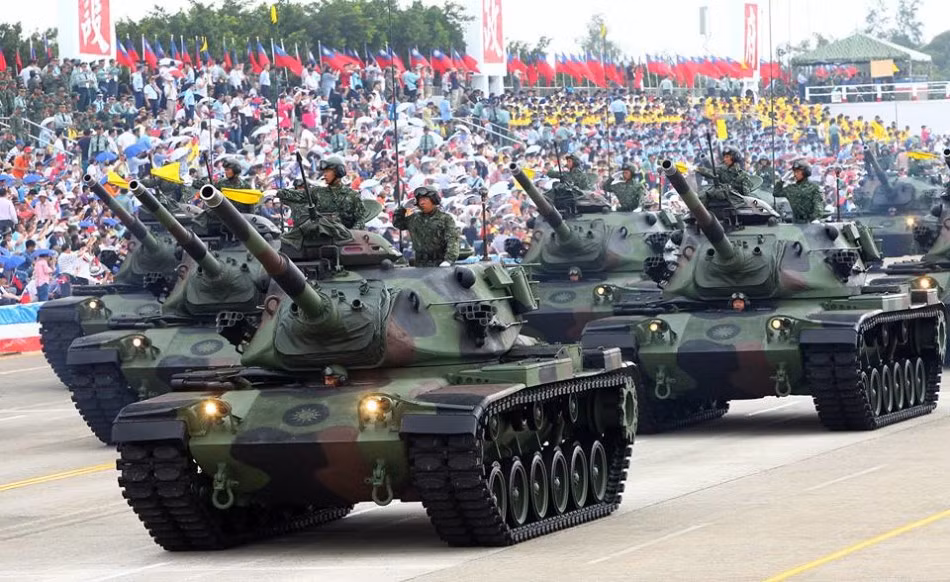 Còn đây là loạt xe tăng chiến đấu chủ lực M60A3 của Quân đội Đài Loan.