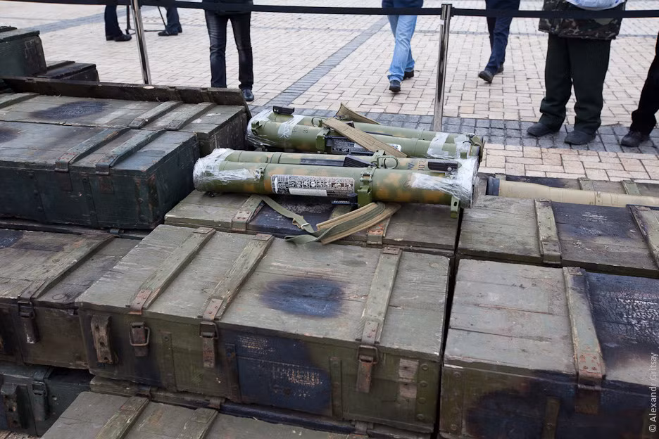 Đó là những loại súng phóng lựu chống tăng.