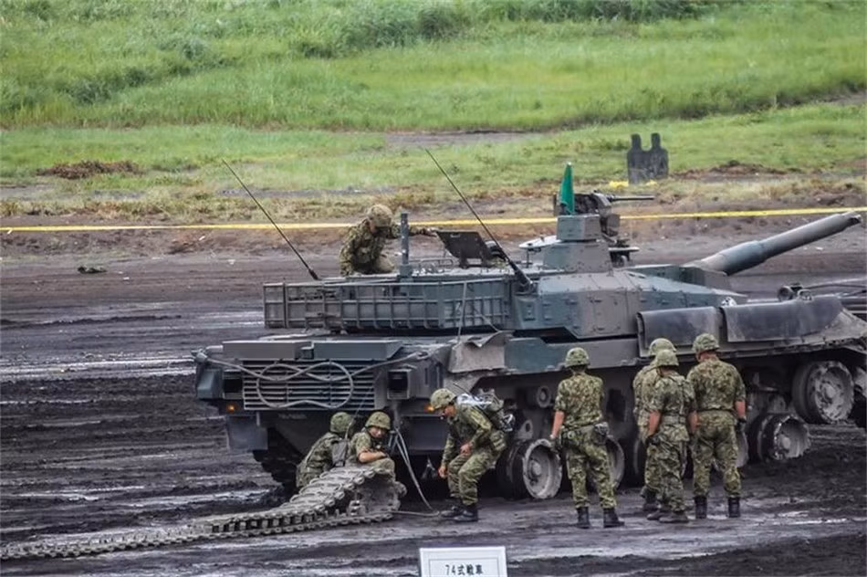 Type 10 được cho là có khả năng cơ động cực cao với vận tốc tối đa lên tới 70 km/h.