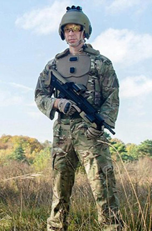 Hệ thống này được cho là rất đơn giản, gồm 1 mũ bảo hiểm thông tin hóa trọng lượng nhẹ, kính thông minh, áo chống đạn thiết bị cảm biến, thiết bị đeo tay, điện đài thông minh và súng trường L85 gắn thiết bị ngắm thông minh.