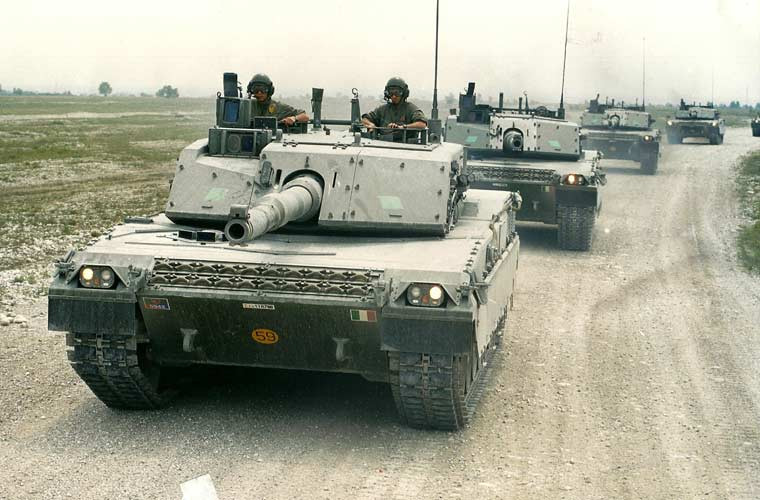 Dù là nước có nền công nghiệp quốc phòng khá mạnh mẽ, nhưng các thiết kế xe tăng của Italy không được nhiều người biết đến, dù chúng sở hữu khả năng không thua kém dòng tăng Nga, Mỹ, Anh, Đức.