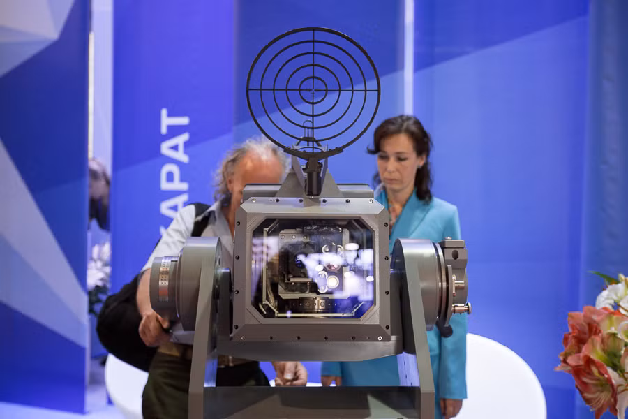 Trải nghiệm với hệ thống ngắm bắn Karat.