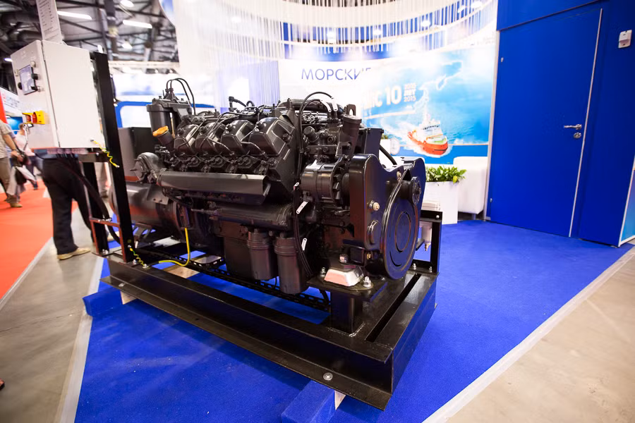 Bộ động cơ tàu chiến DGA-100A-A2-MPS.